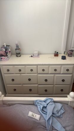 Big Dresser