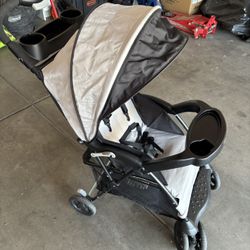 Kolcraft Cloud Plus Lightweight Stroller