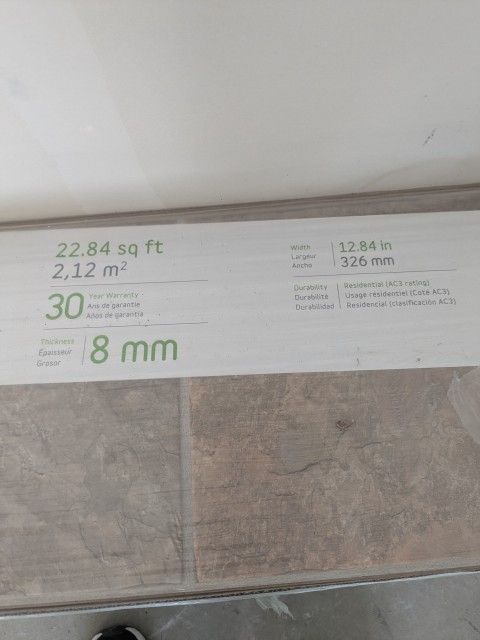 SWIFT LOCK TRAFFICMASTER LAMINATE FLOORING