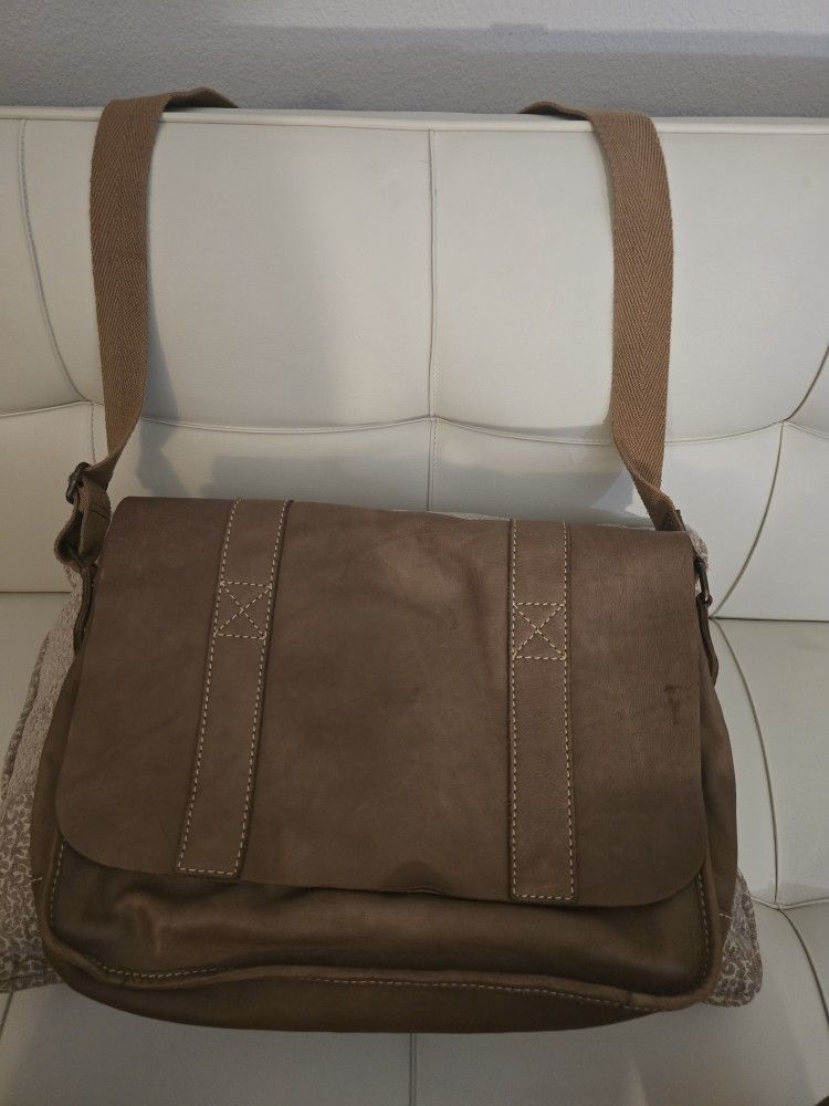 Leather Black Rivet Messenger Bag 