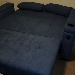 New Couch / Fold Out Bed
