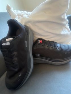 Men Avia 10.5