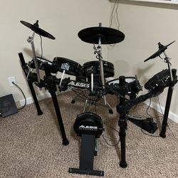 Alesis DM7x