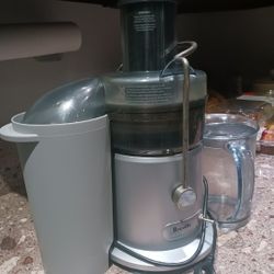 BREVILLE JUICER MODEL JE98XL IN GREAT CONDITION 