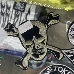 Skull Crossbones Gold Iron On Patch
