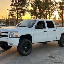 2007 CHEVY SILVERADO 1500 5.3L V8 SUPER CLEAN & RELIABLE TRUCK. - $11,500 (Lakewood