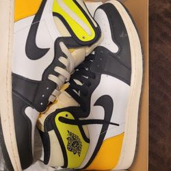 Jordan 1 Volt 