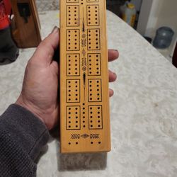 Vintage 1970s Wooden Cribbage Board w/ Storage + Dominoes & Pegs – Complete Set
Made in Taiwan