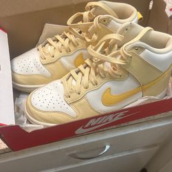 W Nike Dunk High