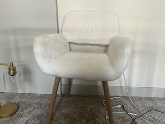 White Faux Fur Accent Chair — Fluffy, Like-New Condition
