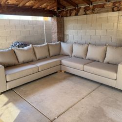 tan color sectional 10 x10 new 