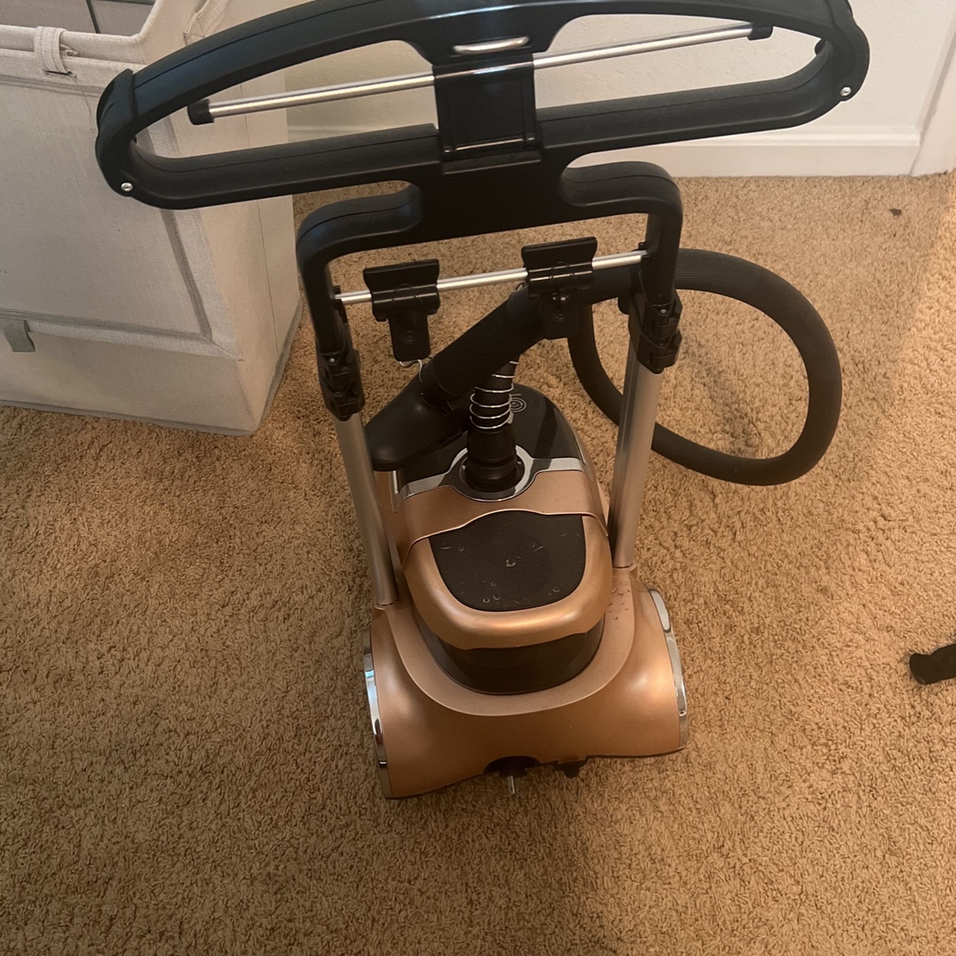 Salav Steamer