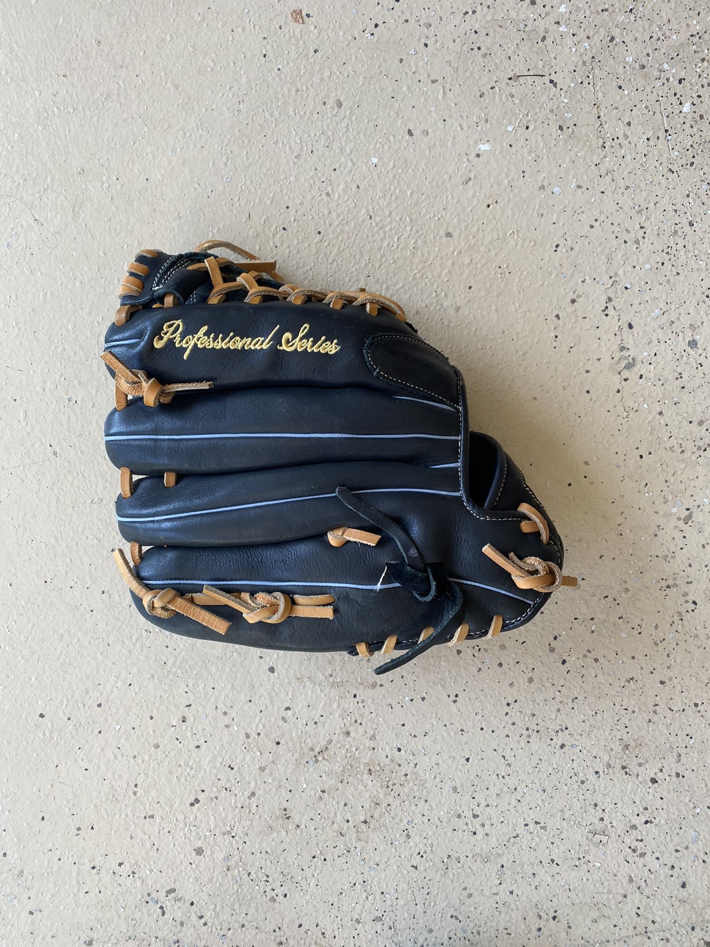 Franklin Professional Series 12” Baseball Glove