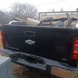 Silverado LTZ Tailgate 