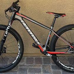 Cannondale FSI Lefty Carbon Mountain Bike In Excellent Condition Size Small Frame 27.5 In Wheels 