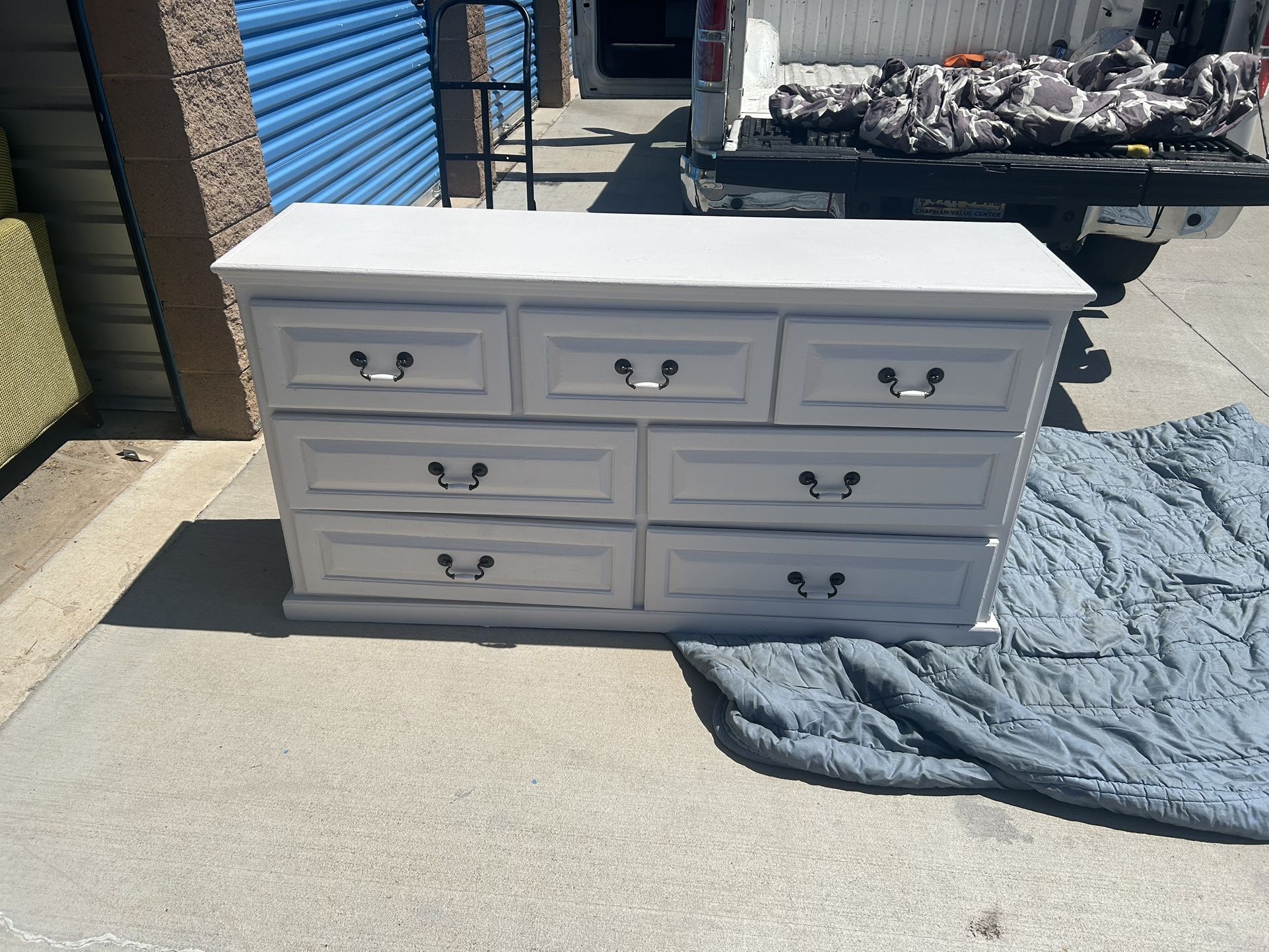 Vintage 7 DRAWER SOLID WOOD DRESSER 