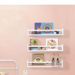 NURSERY  BOOK  SHELFS 16.5 INCH 