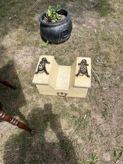 Antique Primitive Shoe Shine Stand With Drawer