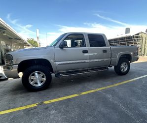 GMC Sierra 04 Z71 Wheels & Tires