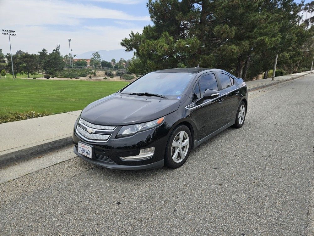 2013 CHEVY VOLT PREMIUM,FULLY LOADED,40 MPG!CLEAN TITLE+SMOG,NAV+CAM,2025 DEC TAGS