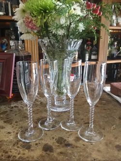Set Of 4 Glass Champagne Flutes