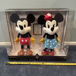 New Disney Treasures From The Vault Mickey & Minnie Plush Set