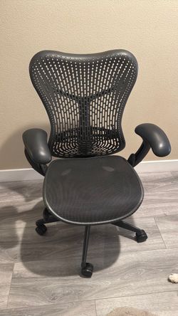 Herman Miller Mirra 2