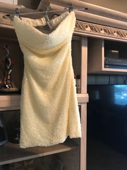 Windsor yellow dress size small