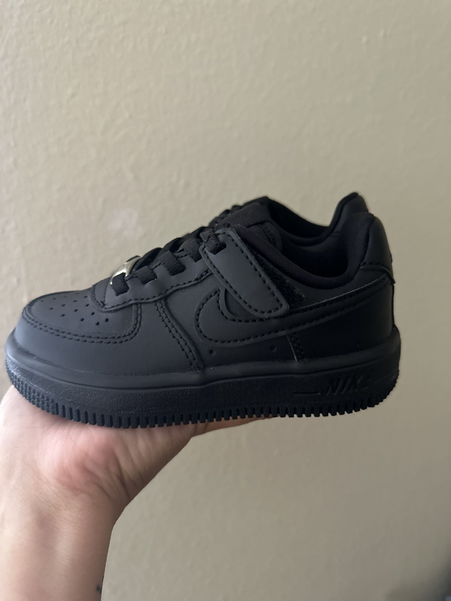 NEW Black Nike Air Forces Toddler 8c