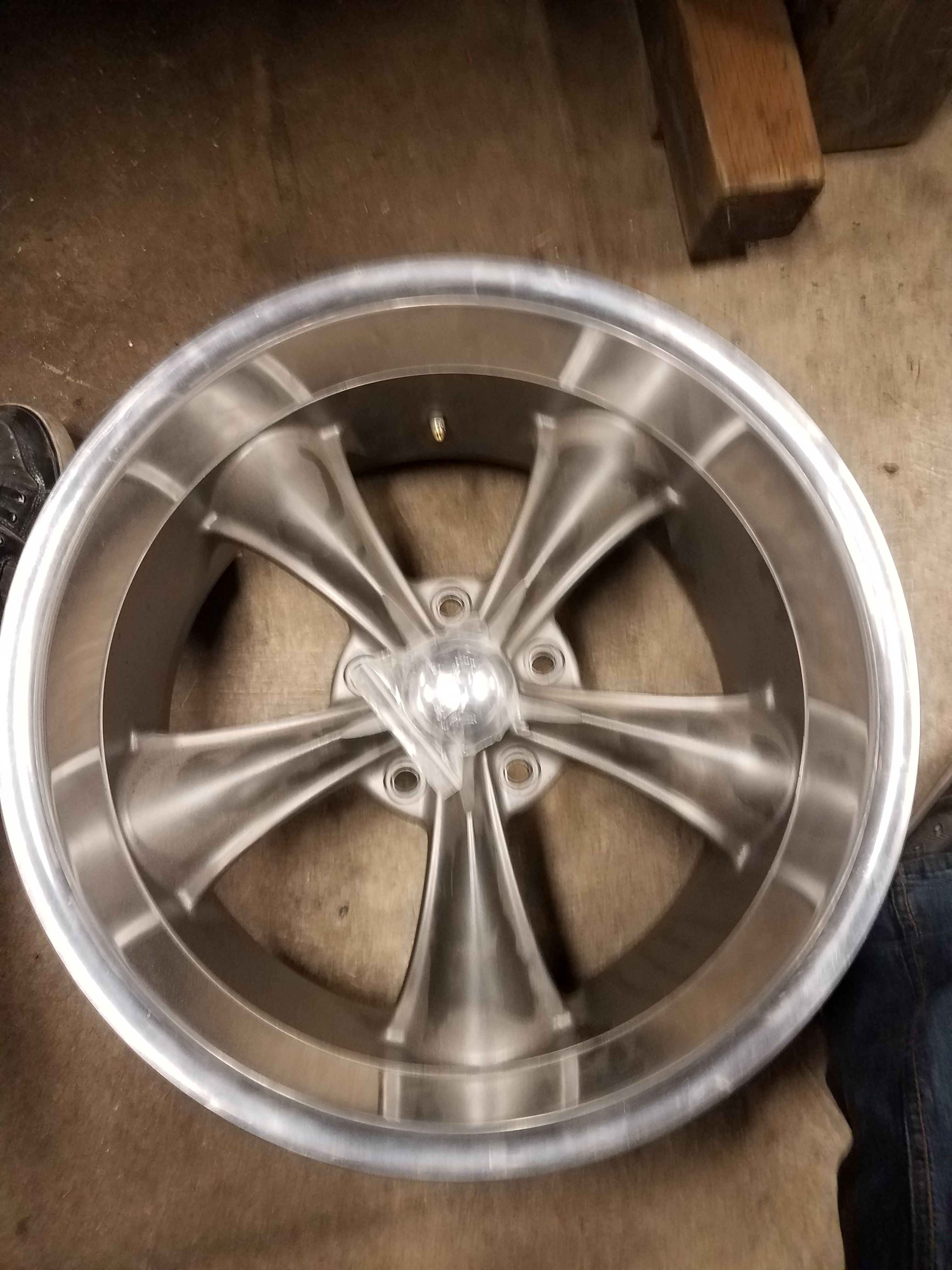 Only 2 Boss 338's 18x10 new wheels chevy bolt pattern 5x5