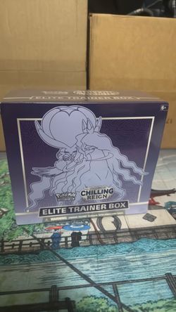 Pokemon Chilling Reign ETB