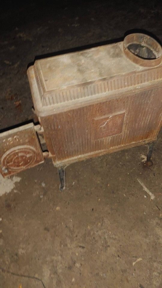 Up Land Wood Stove 27