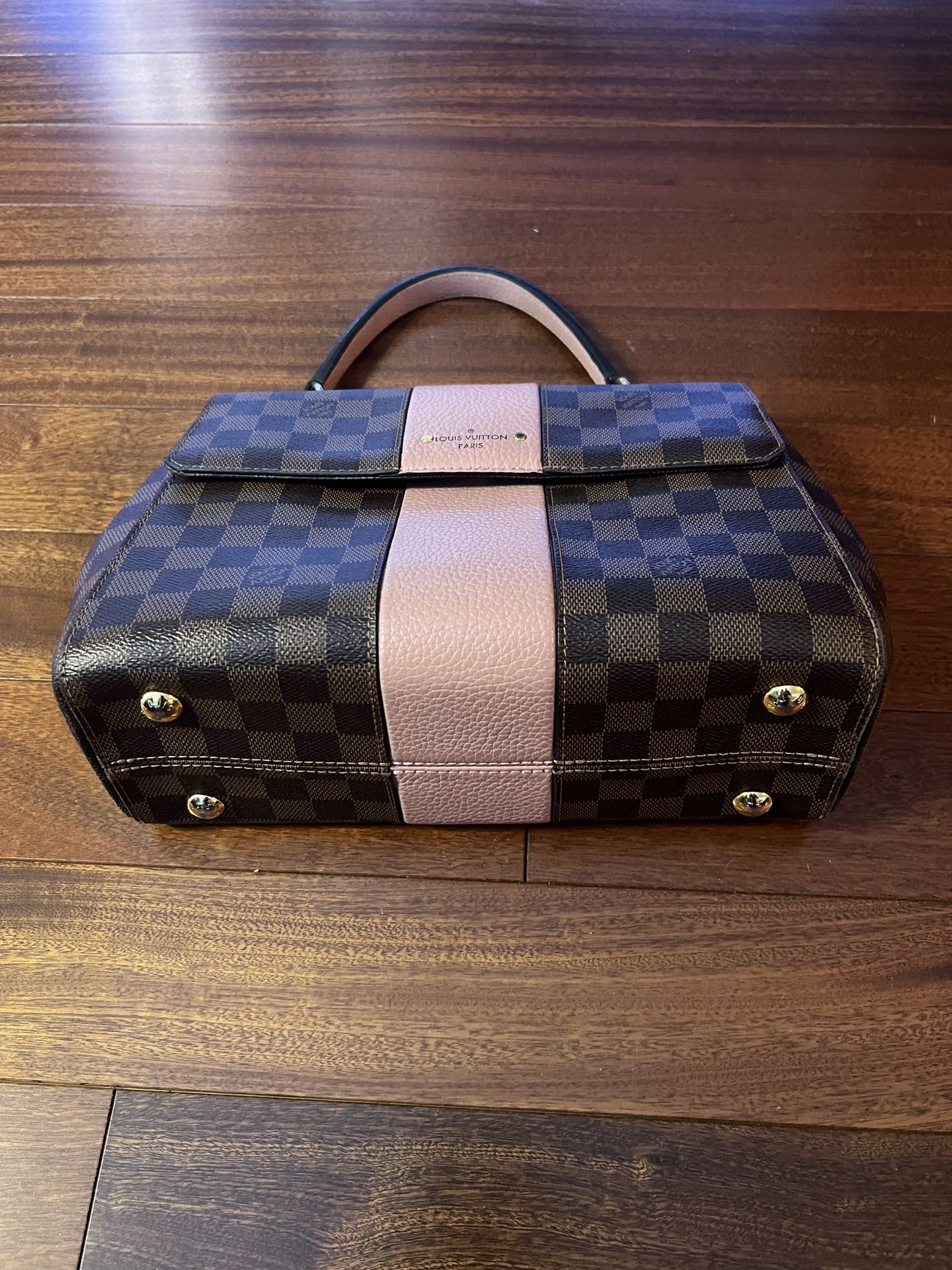 Authentic LV FÉLICIE POCHETTE Damier Ebene for Sale in New York, NY -  OfferUp