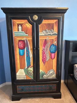 Elegant Armoire perfect for Kids Bedroom