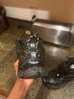 Balenciaga Runner Sneakers Triple Black Size 43 / Men’s 10