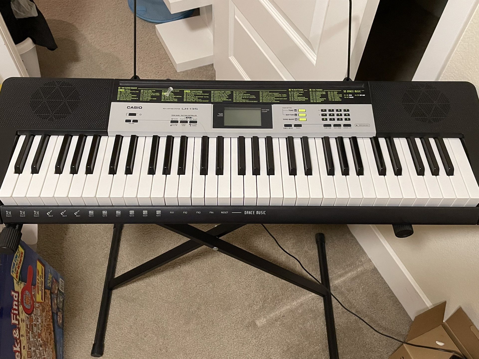 Casio LK 135 Keyboard With Stand -