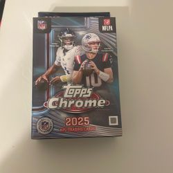 Topps Chrome 2025 NFL Trading Cards