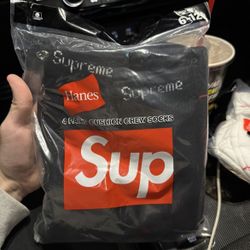 Supreme Socks