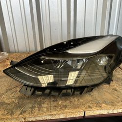 Tesla Headlight Model 3