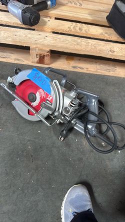 Worm skill drive saw