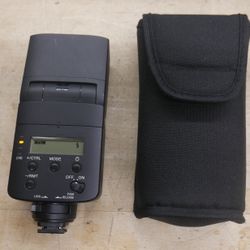 Official Sony HVL-F32M TTL External Flash for Sony alpha7 Series Cameras. USED. TESTED. IN A GOOD WORKING ORDER. 