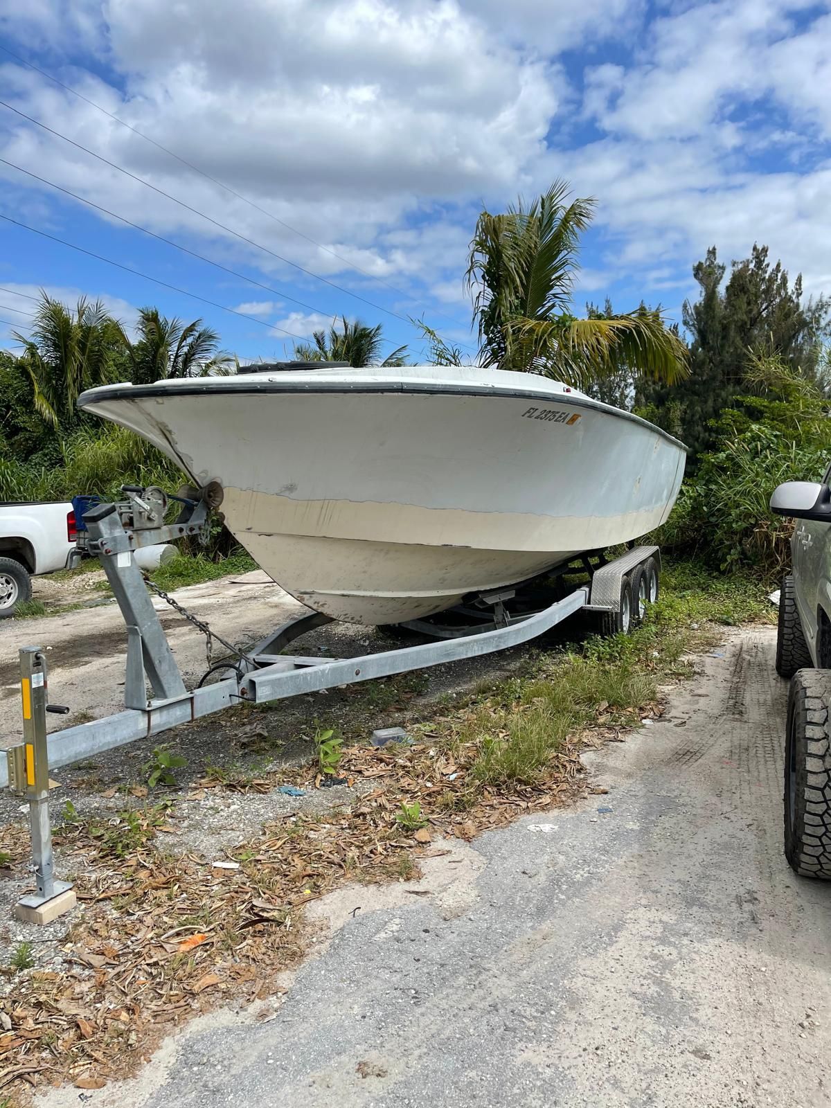 🔥 FOR SALE: 27ft Center Console Hull + Trailer – Ready to Customize! 🔥