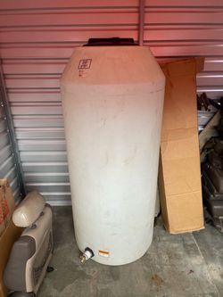 300 gallon water tank