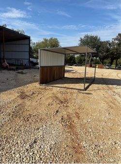 Horse cattle animal shelter cover.