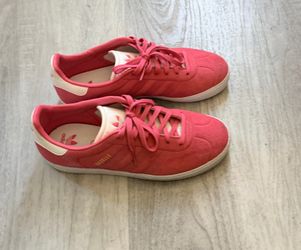 Adidas  Gazelle shoes woman size 4