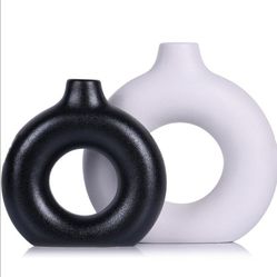 Black and White Ceramic Vase Set of 2