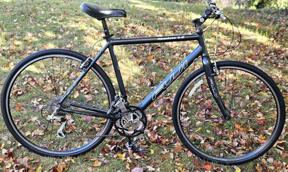 Commuter/Hybrid - Fuji Absolute 3.0