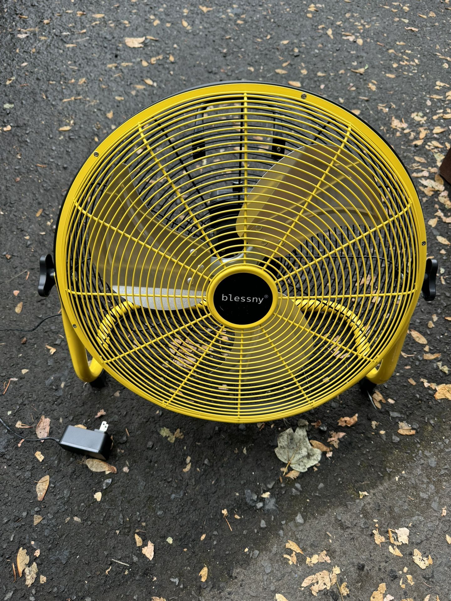 16" Large Solar Rechargeable fan