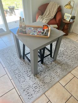 Handsome Table with 2 Stools