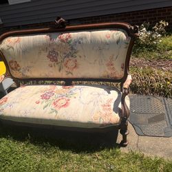 Beautiful Louis XIV Couch 